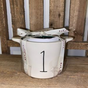 Rae dunn measuring cups